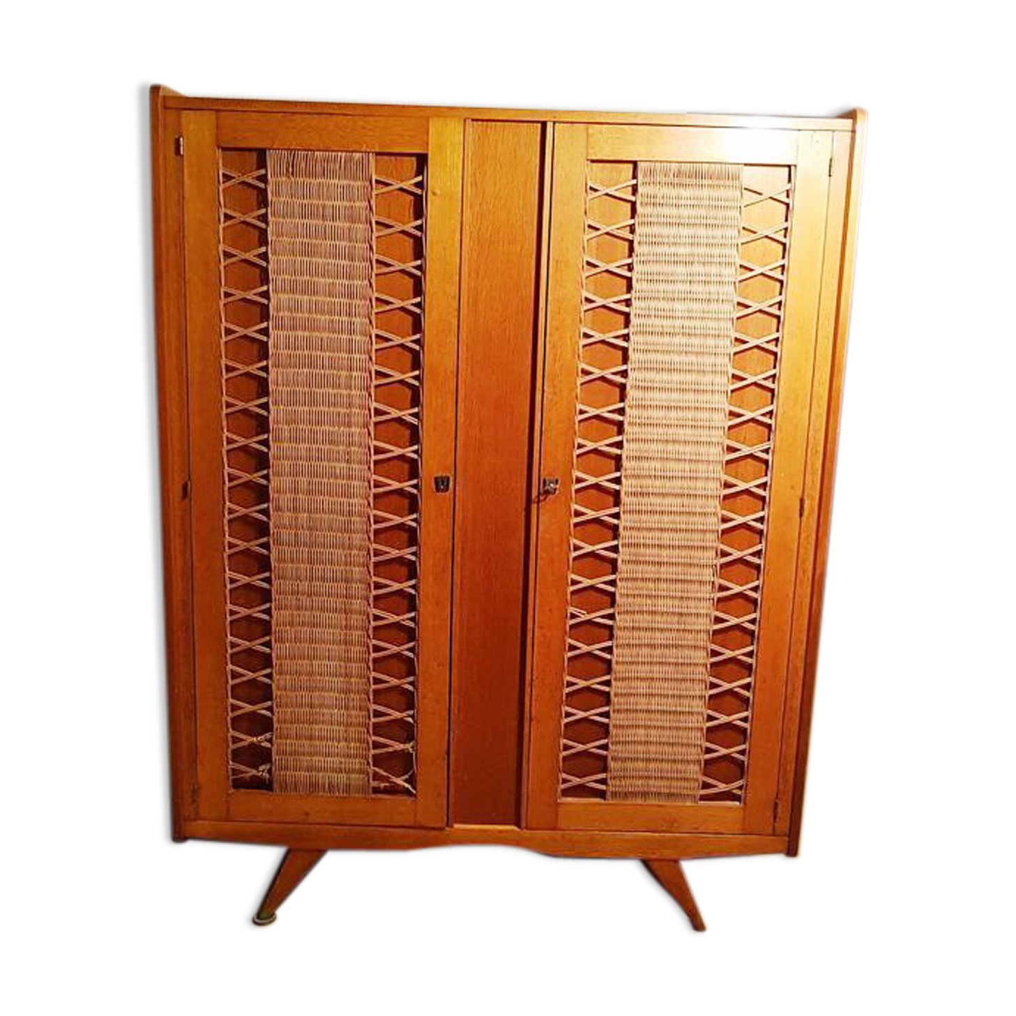 Armoire vintage bois et rotin pieds compas Selency
