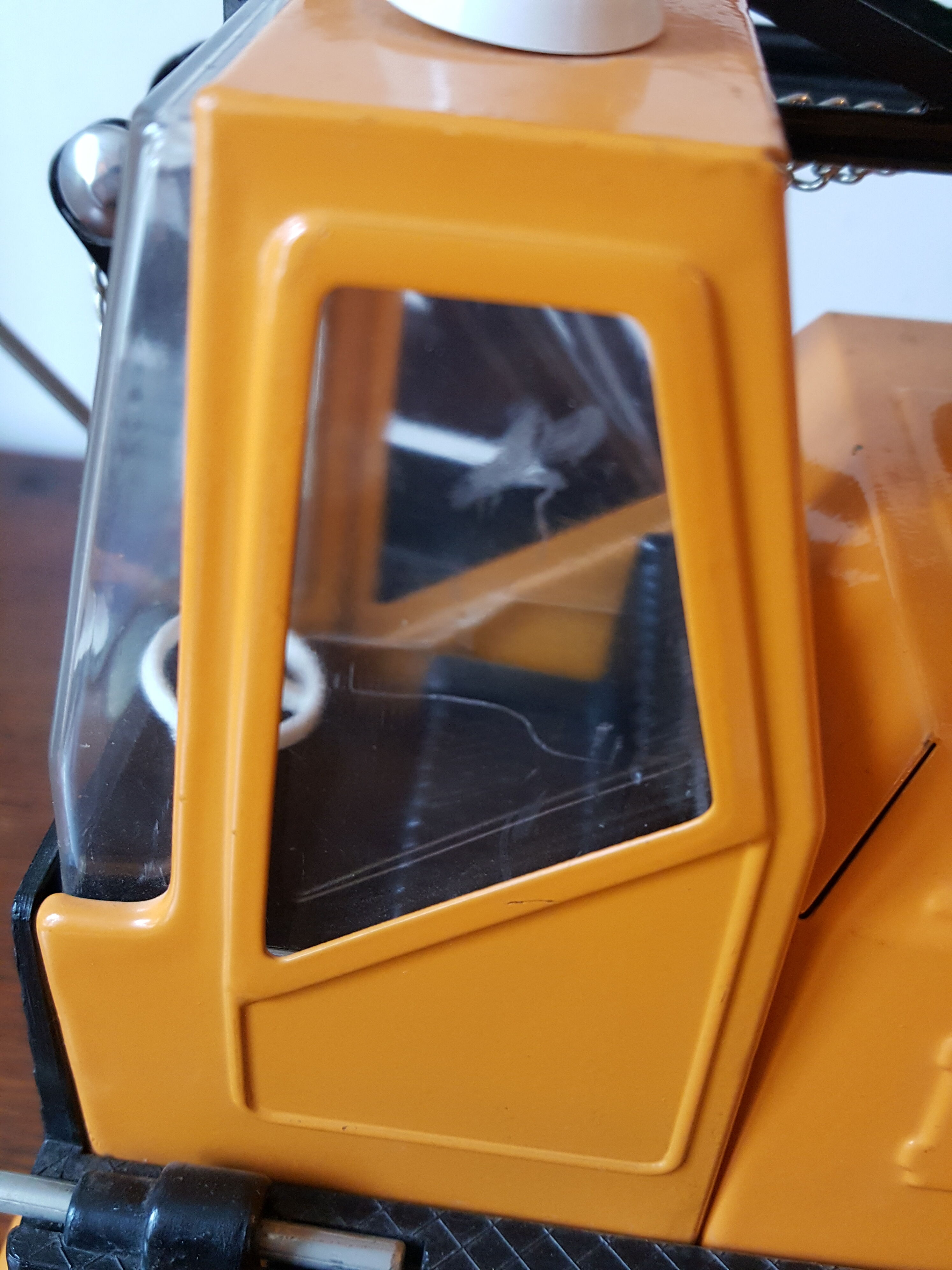 old truck sheet metal crane Sanson Junior Rico Espana 70s