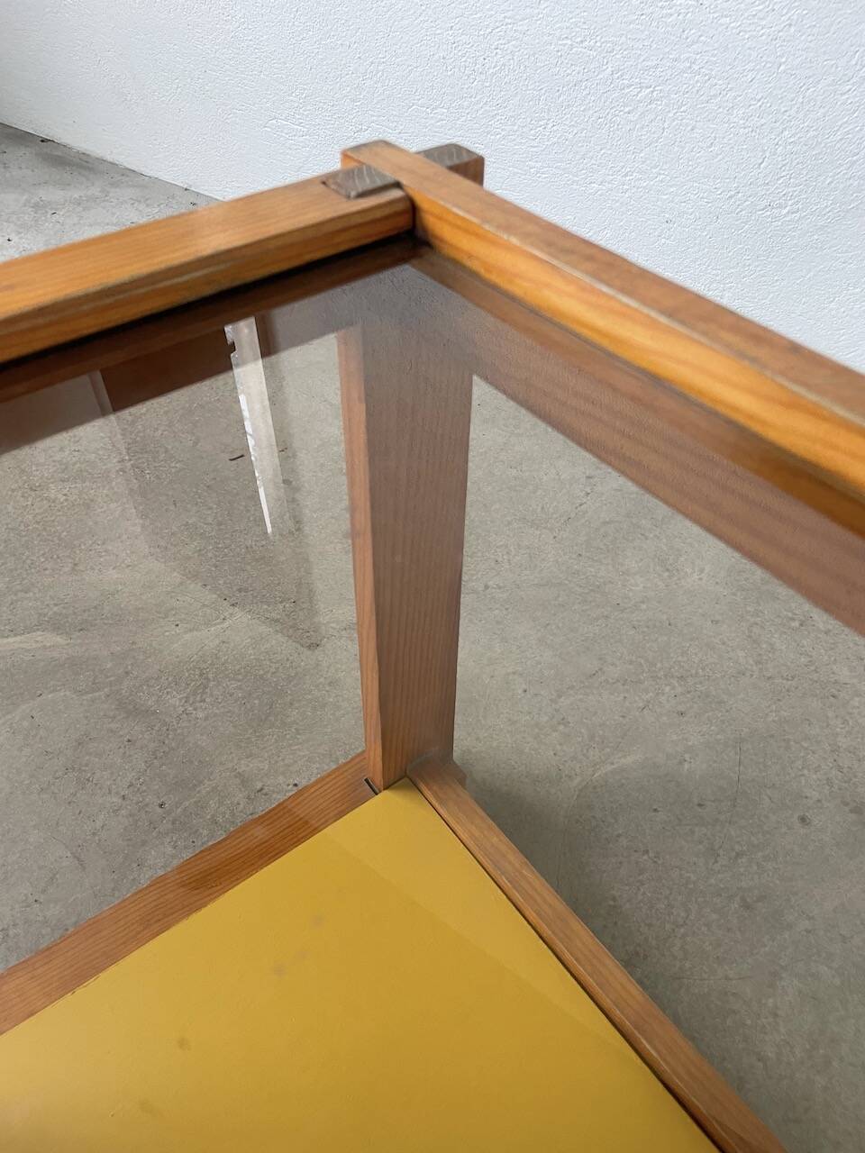 Bedside “cube” side table in pine DLG Regain