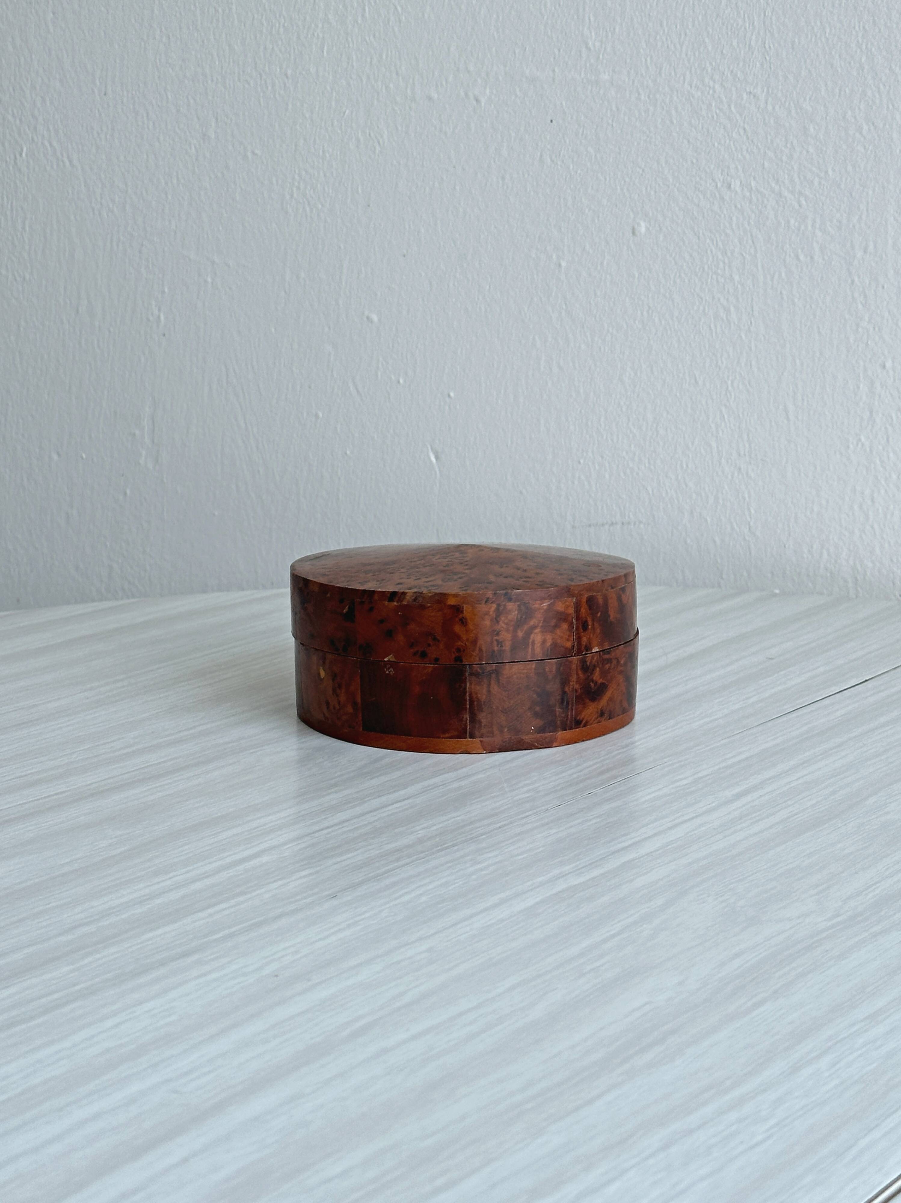 Vide poche en loupe de bois
