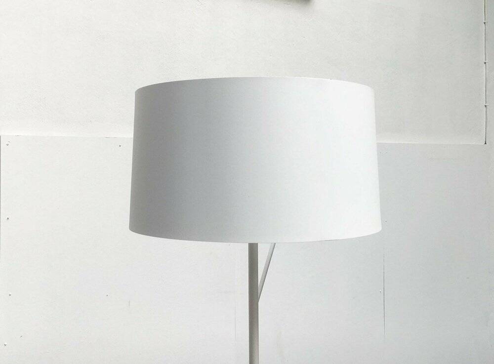 Metal floor lamp by Mario Ruiz for Metalarte