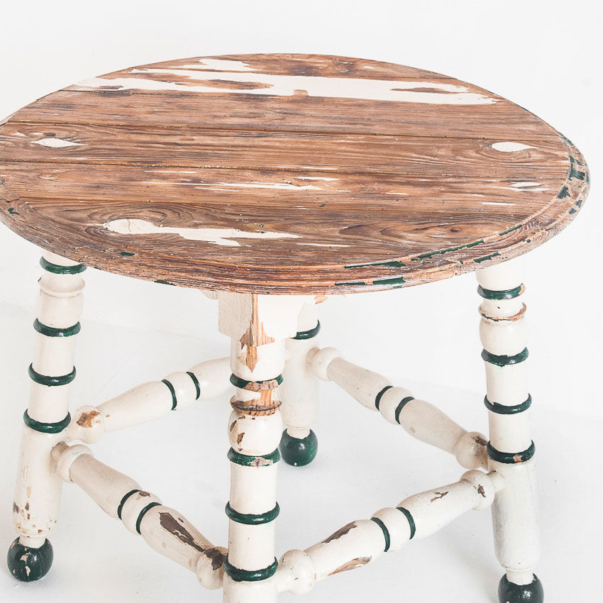 Set of vintage wooden and woven rope armchairs with a matching table. Spain, 1960s.