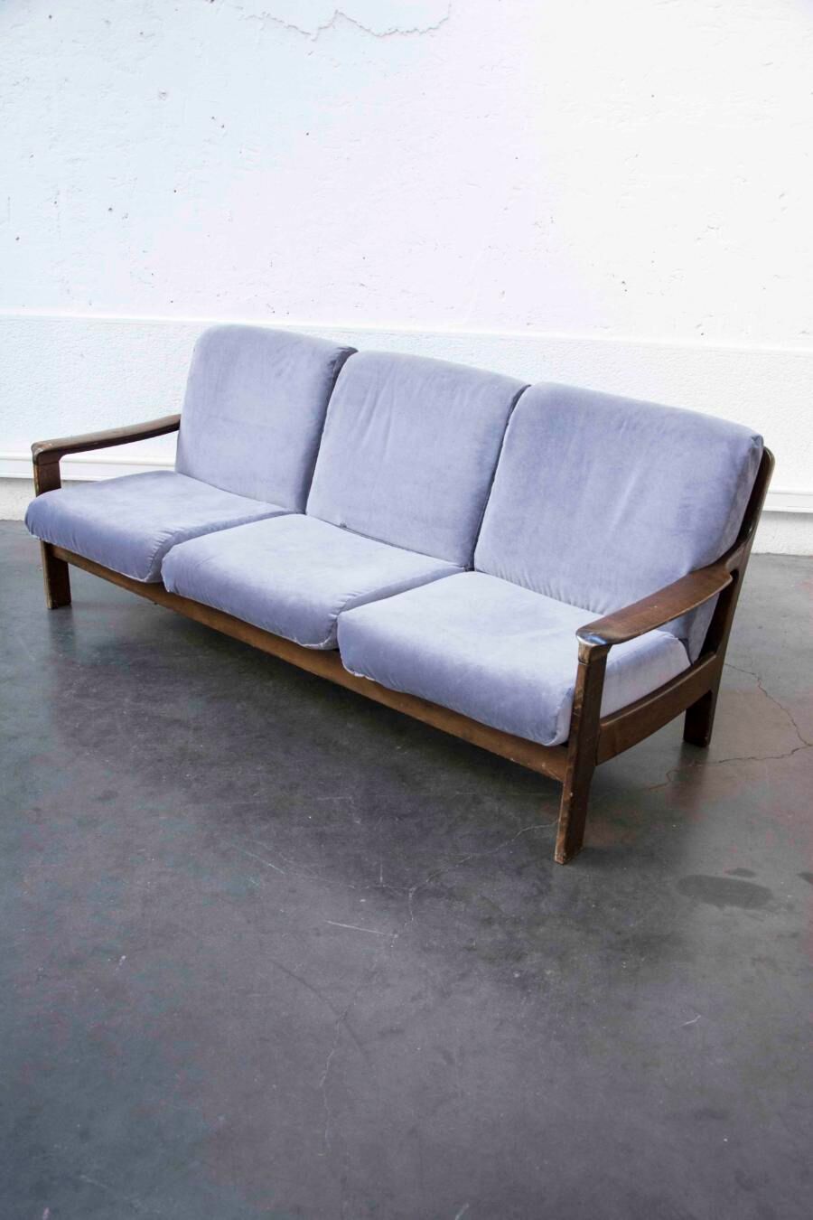 3-seater vintage sofa