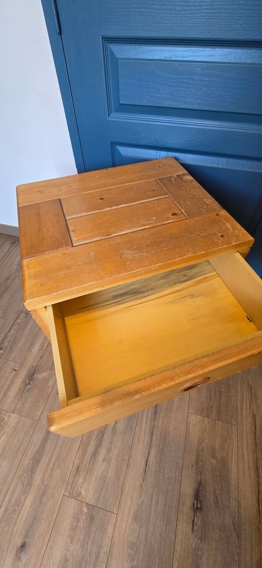 Chest of drawers with 4 drawers in solid pine Charlotte Perriand – Les Arcs, 1970
