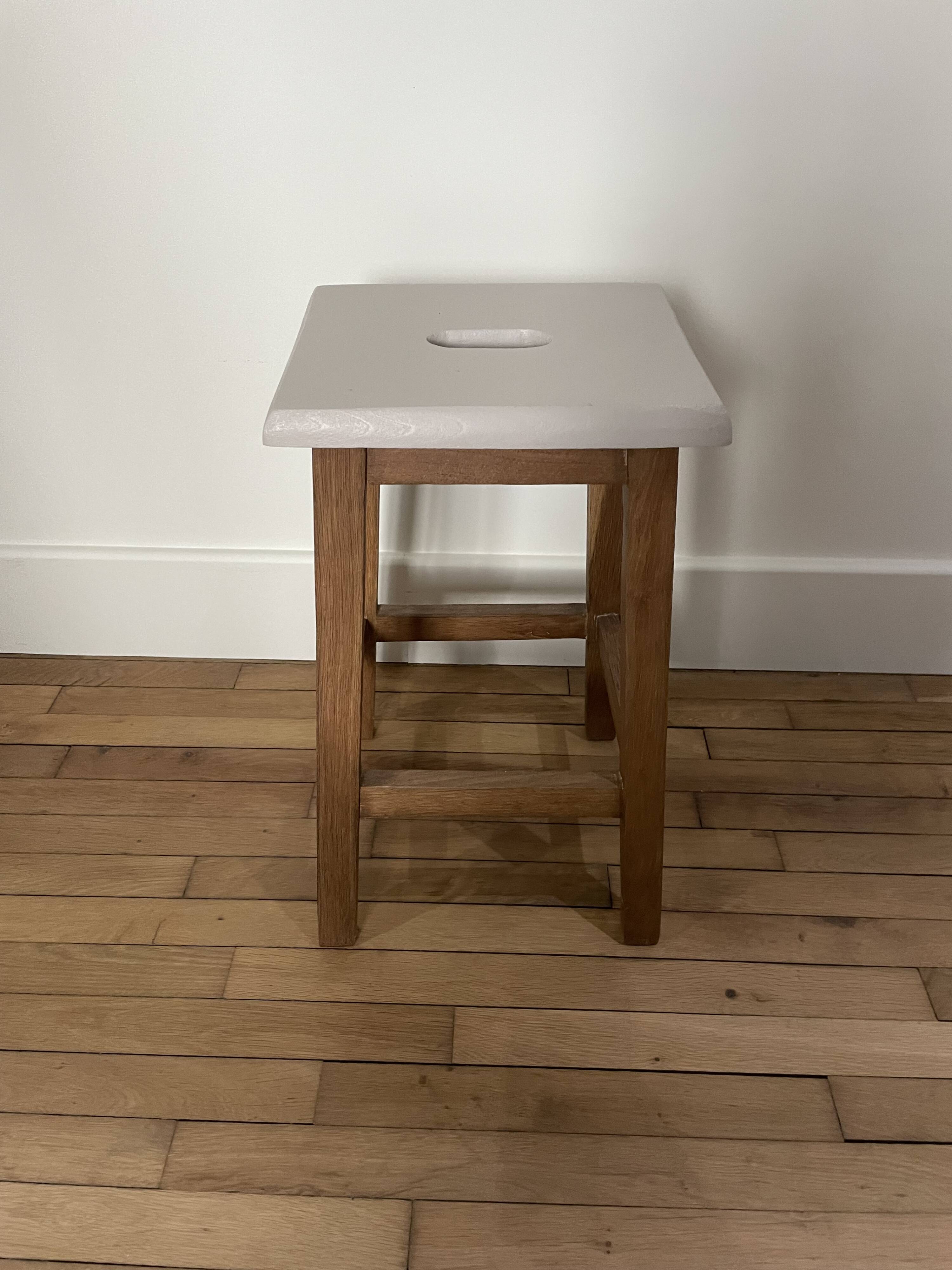 Tabouret vintage en chêne 260351