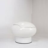 white lacquered "Egg" Lounge Chair