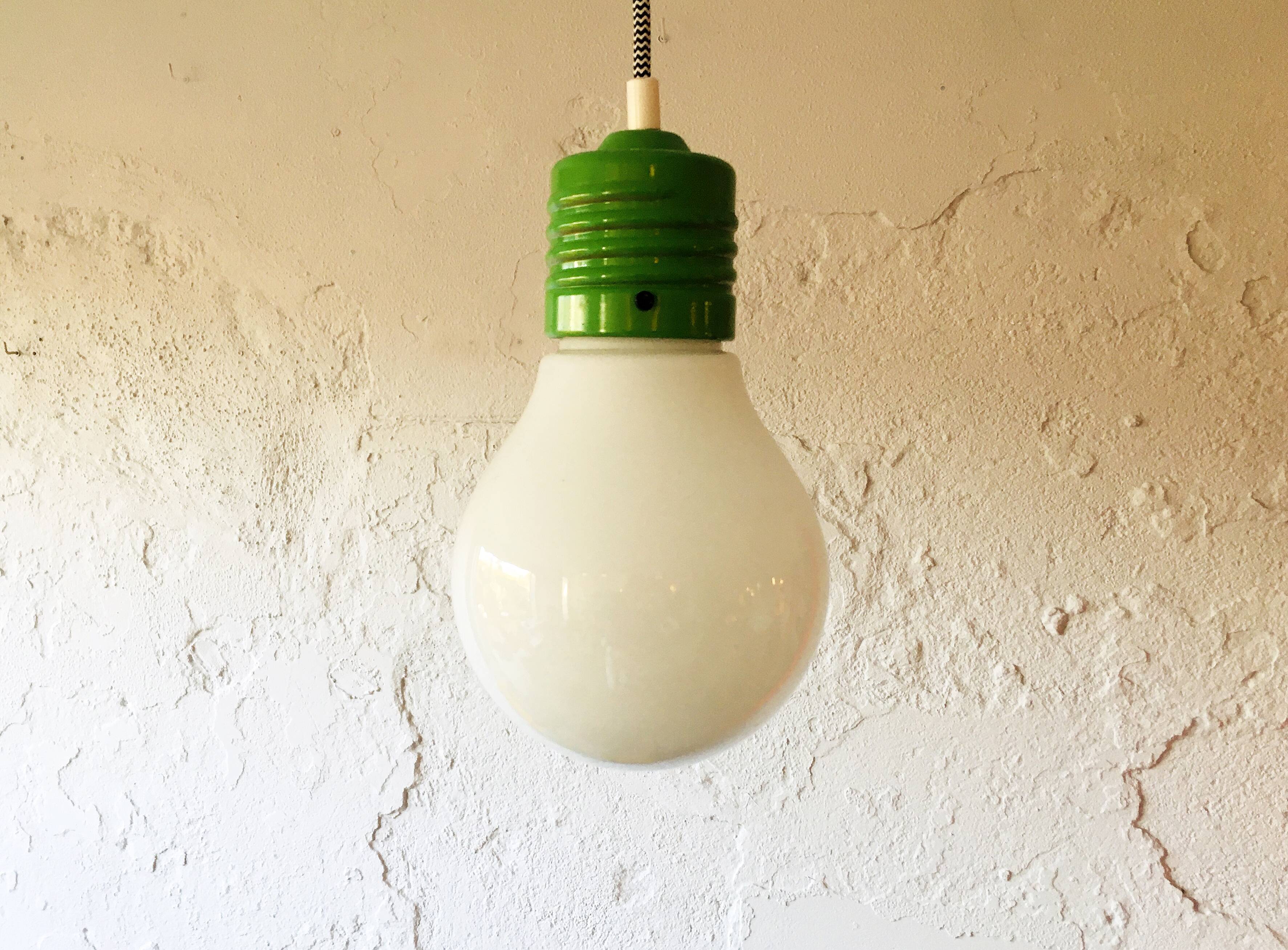 Suspension in opaline and green metal, Italy, 1960.