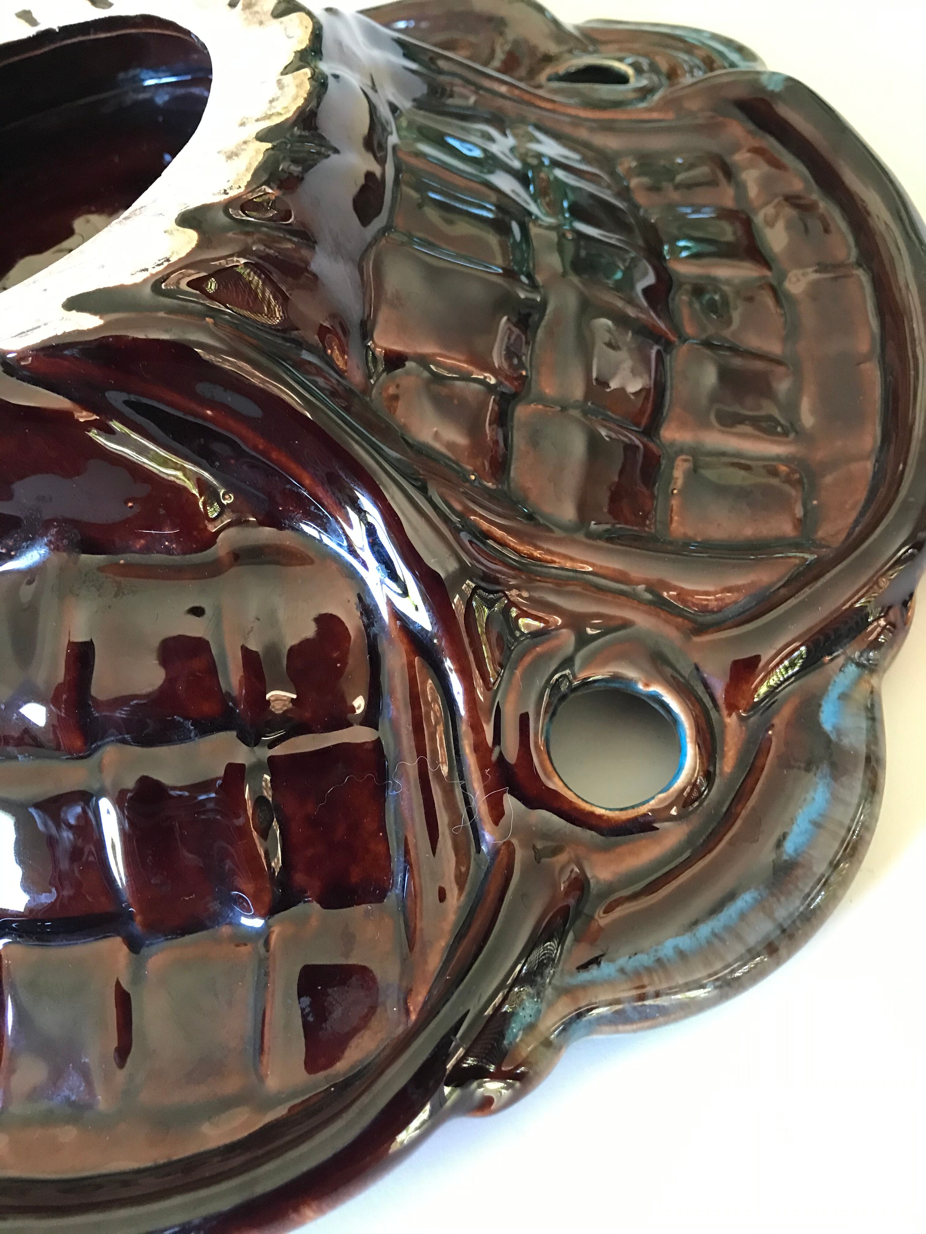 Empty-pocket ceramic cup