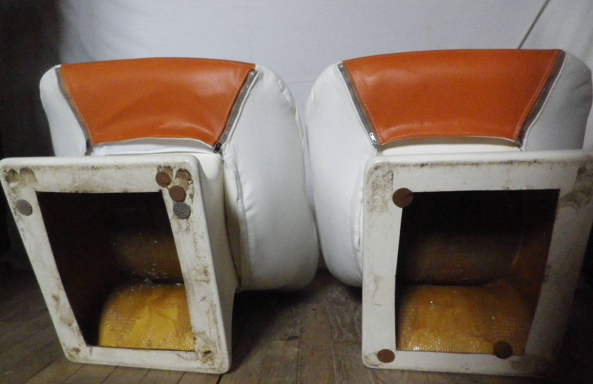 rare vintage bucket seat and footrest set