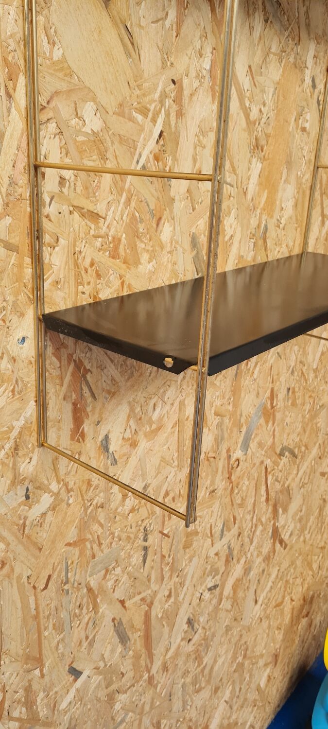 Wall shelf string 1960