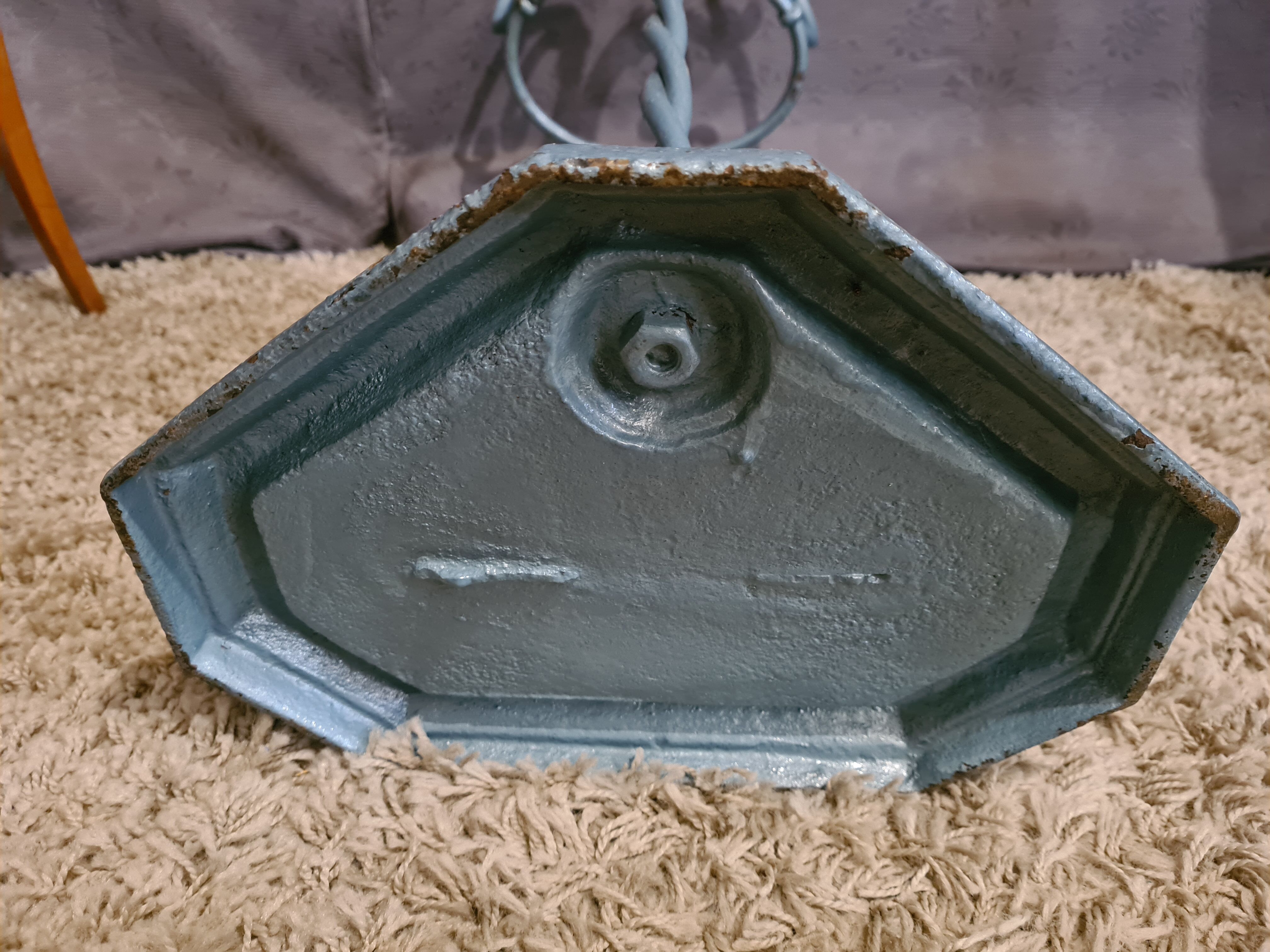 Cast iron umbrella stand