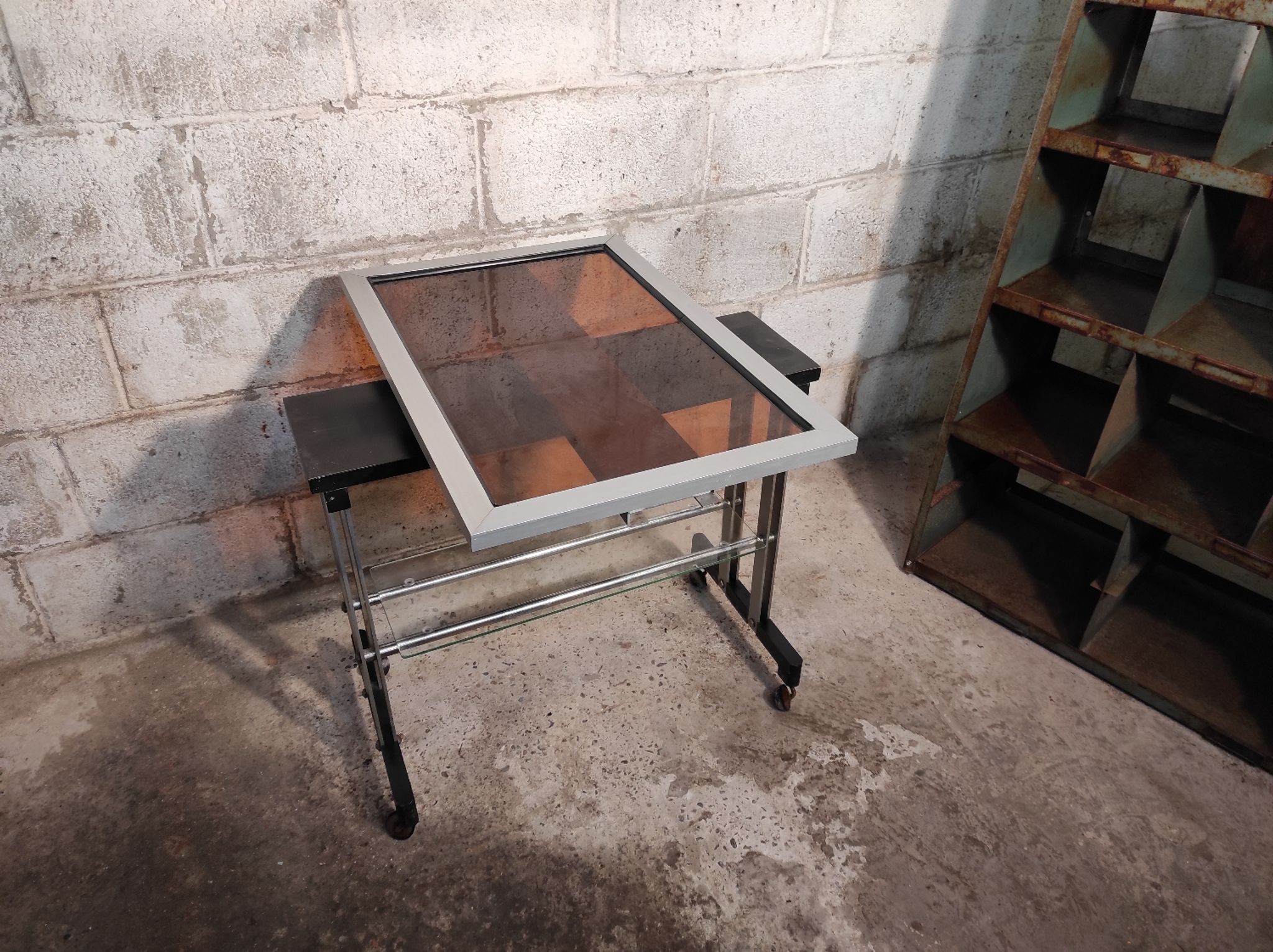 1970 glass and metal service