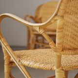 Fauteuil empilable en osier pour les espaces d'accueil extérieurs : une assise durable et élégante (1 article)
