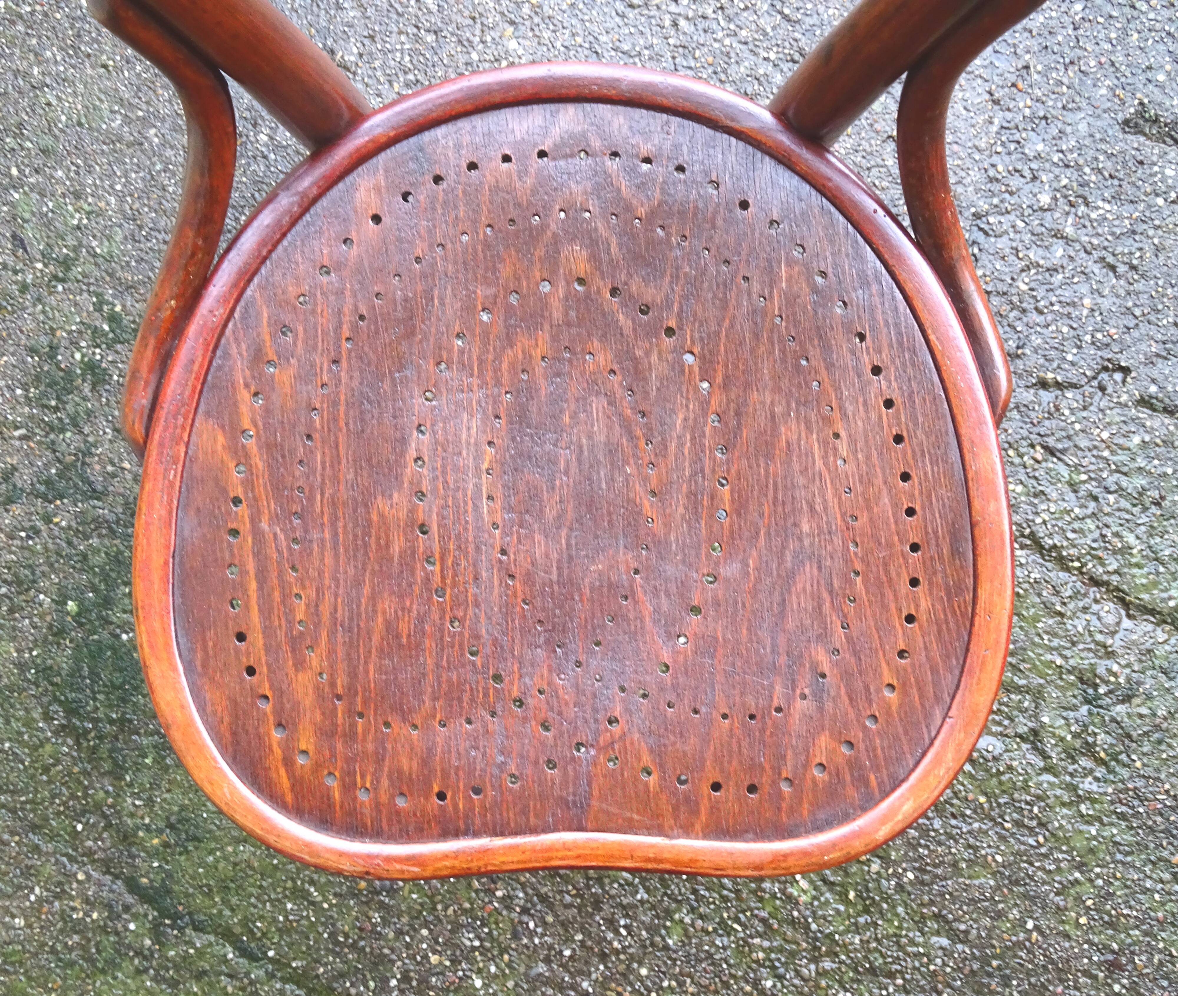 lot de 4 chaises bistrot Thonet Baumann -1910-1950-