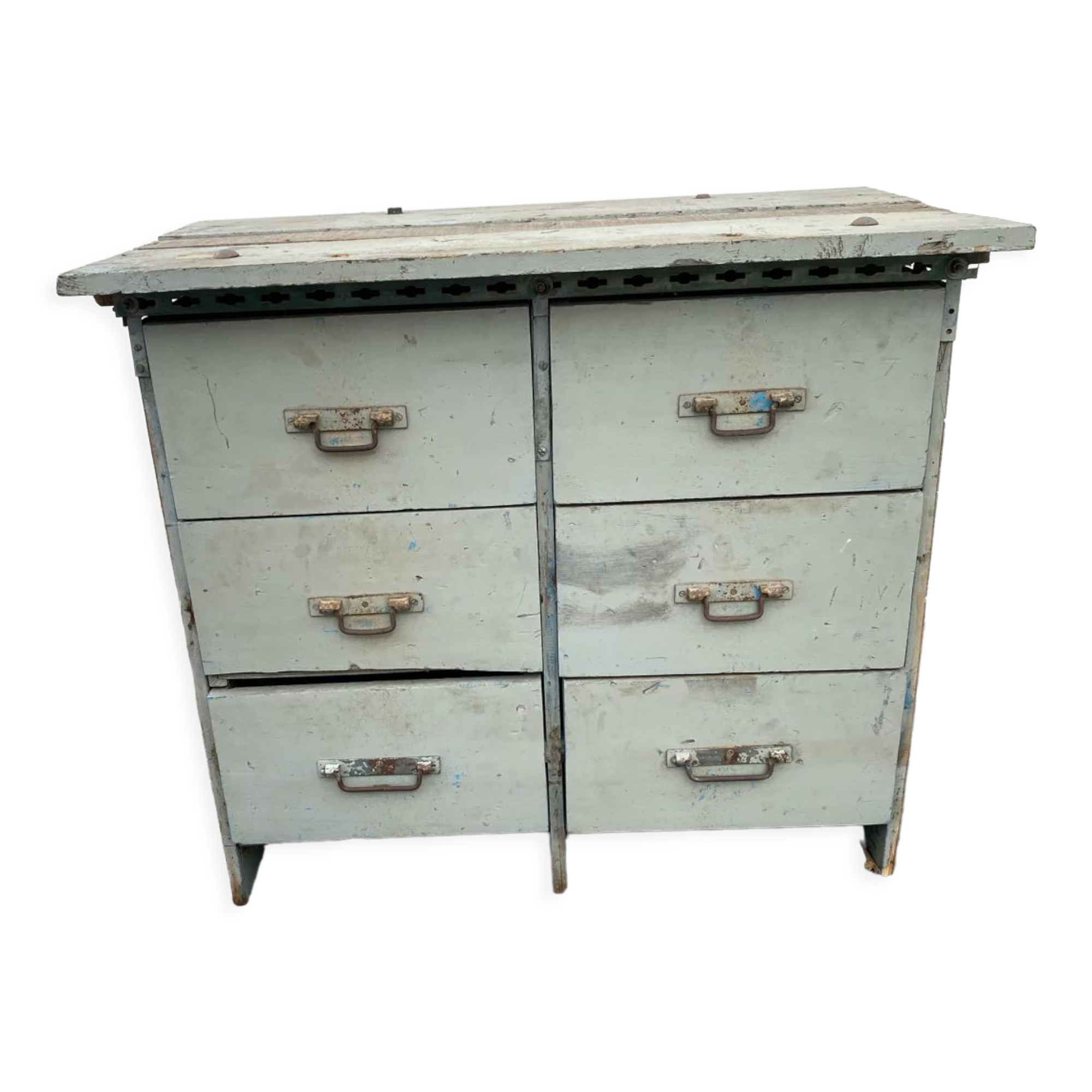 Meuble à tiroirs d’atelier