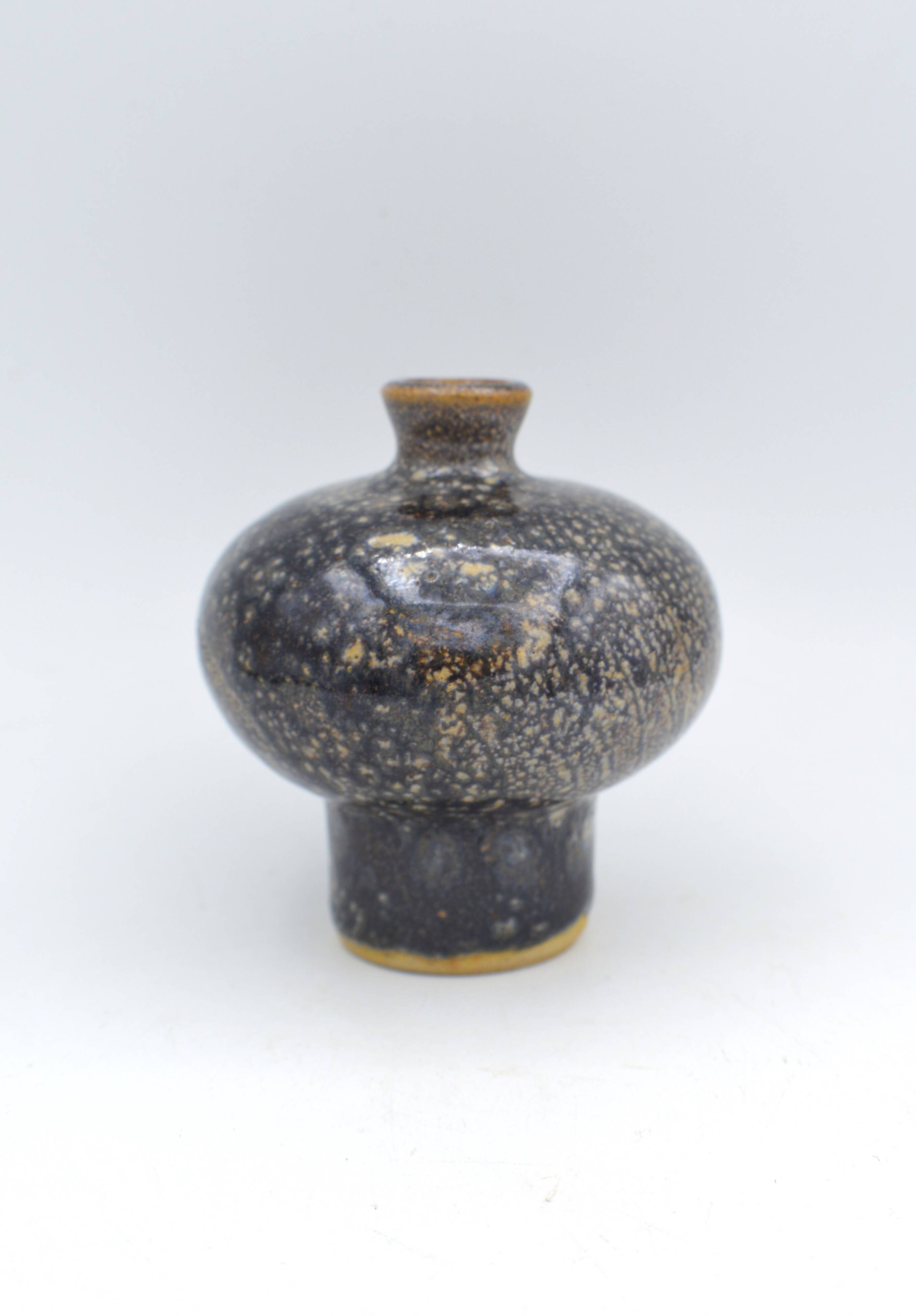 Stoneware vase by Robert Heraud - Maume