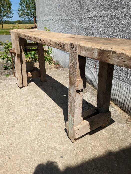 Ancien établi de menuisier