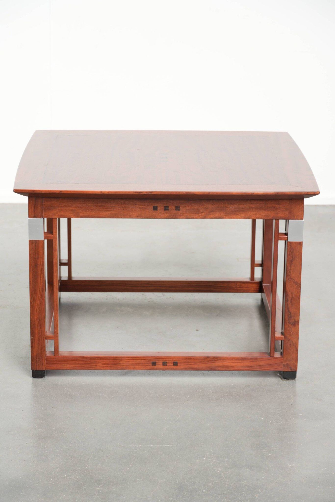 Table d'appoint/café design Art Déco carrée
