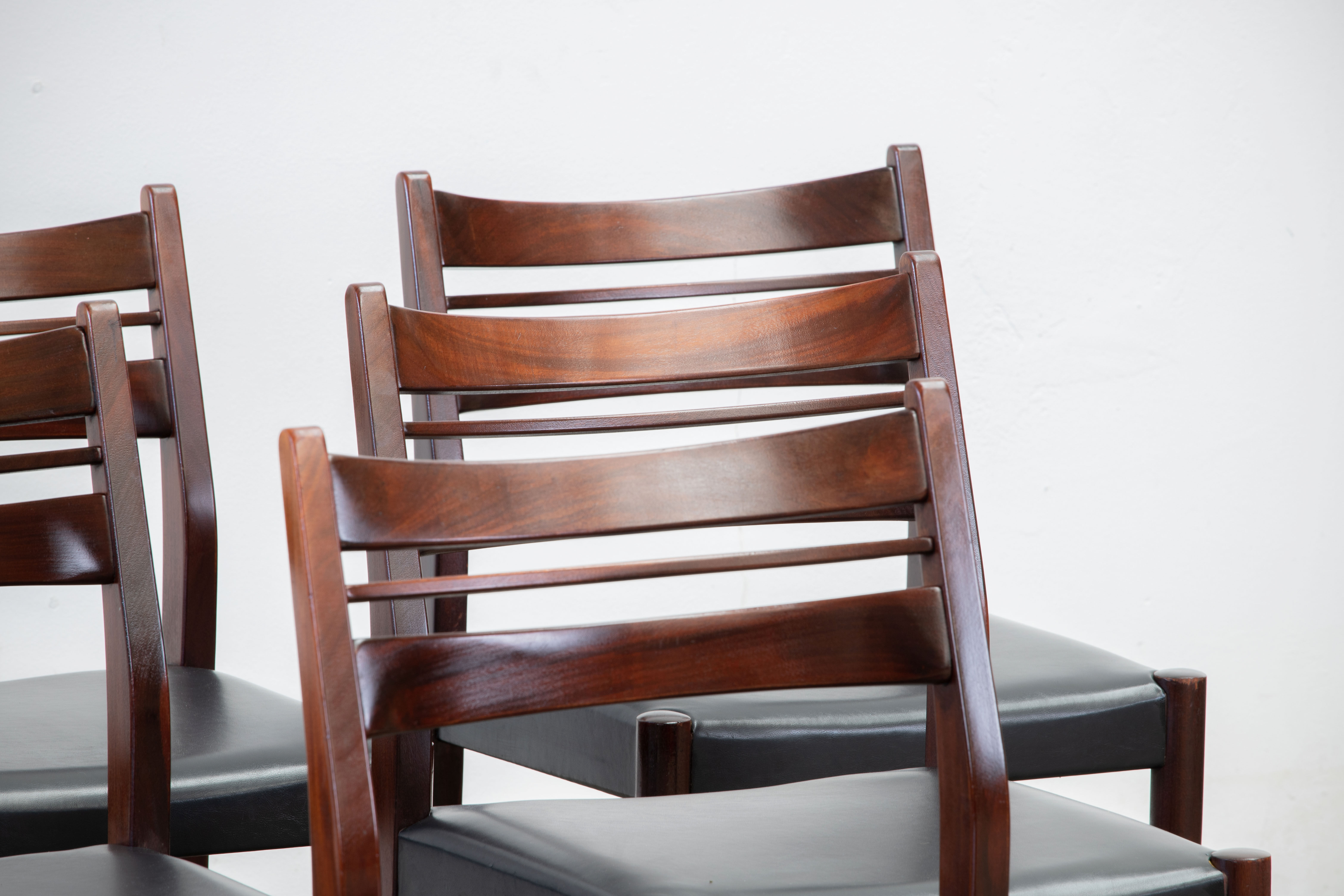 6 vintage Scandinavian rosewood chairs - 1960