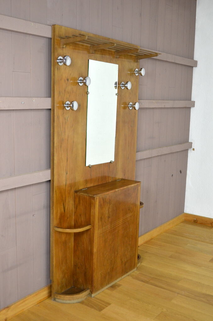 Art-deco cloakroom in walnut 1930/1940
