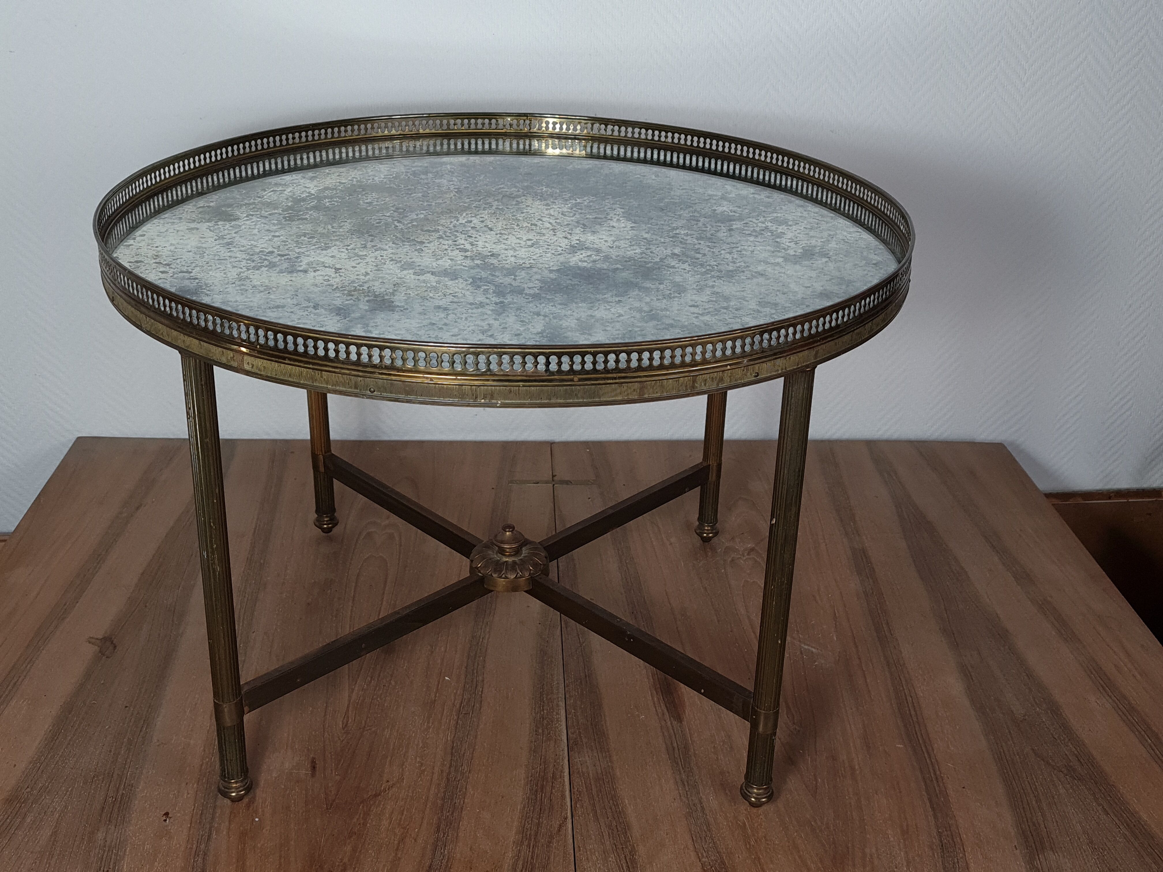Round coffee table neo-classic 50s brass & glass