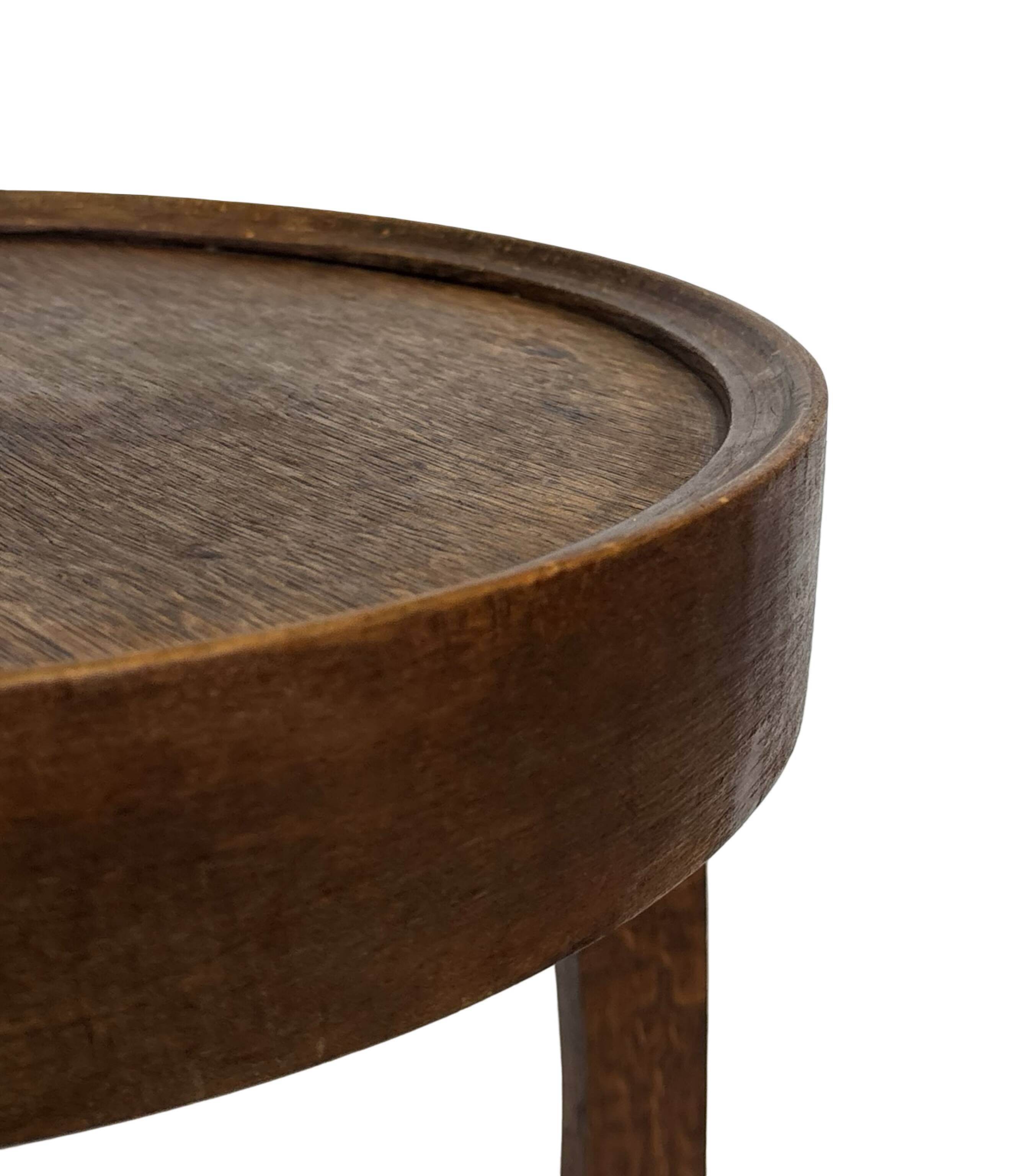Table d'appoint Art Déco en chêne au design minimaliste