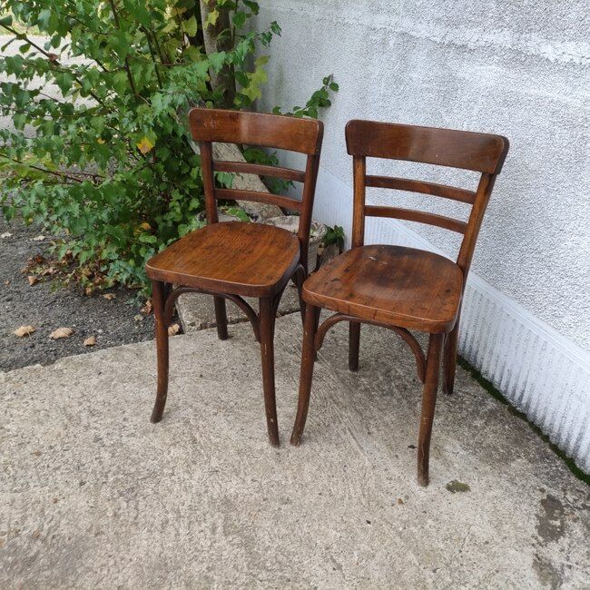 Paire de chaises de bistrot