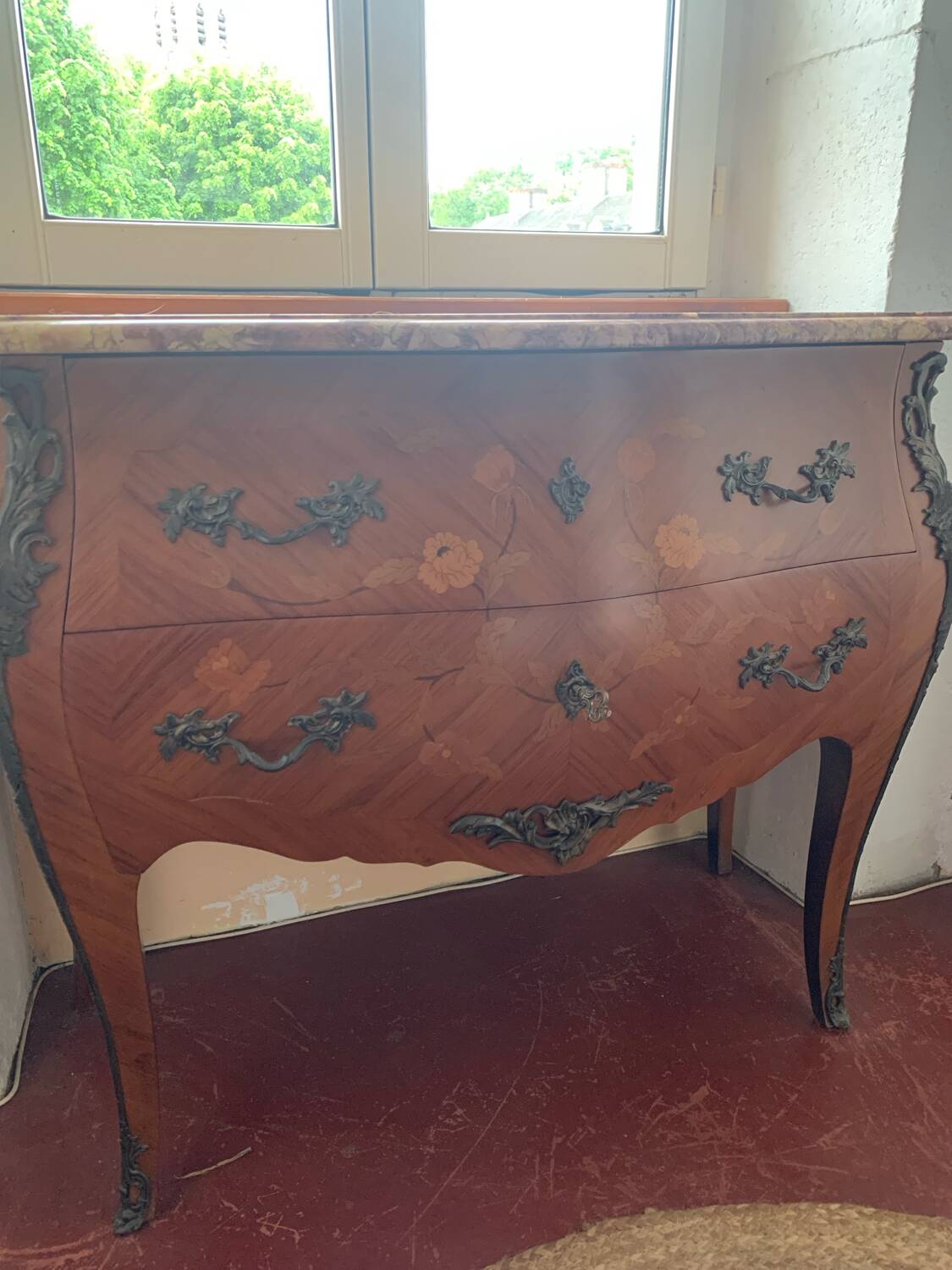 Louis XV chest of drawers with pink marble