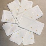 Serviettes anciennes brodées main marguerite - voile de lin - 52x52 cm