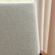 Fauteuil vintage blanc cassé bouclé zig Zag 1970