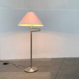 Adjustable floor lamp