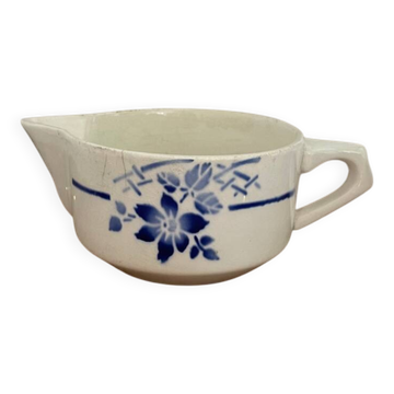 Sauce boat St Amand