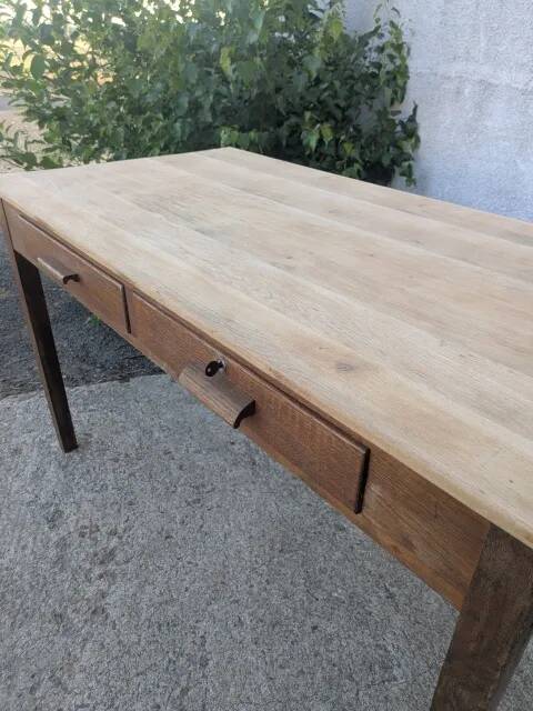 Oak table