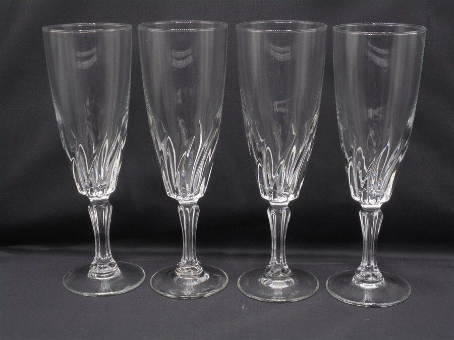 Set of 4 flutes