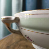 Salad bowl decorated with Poreylor flower