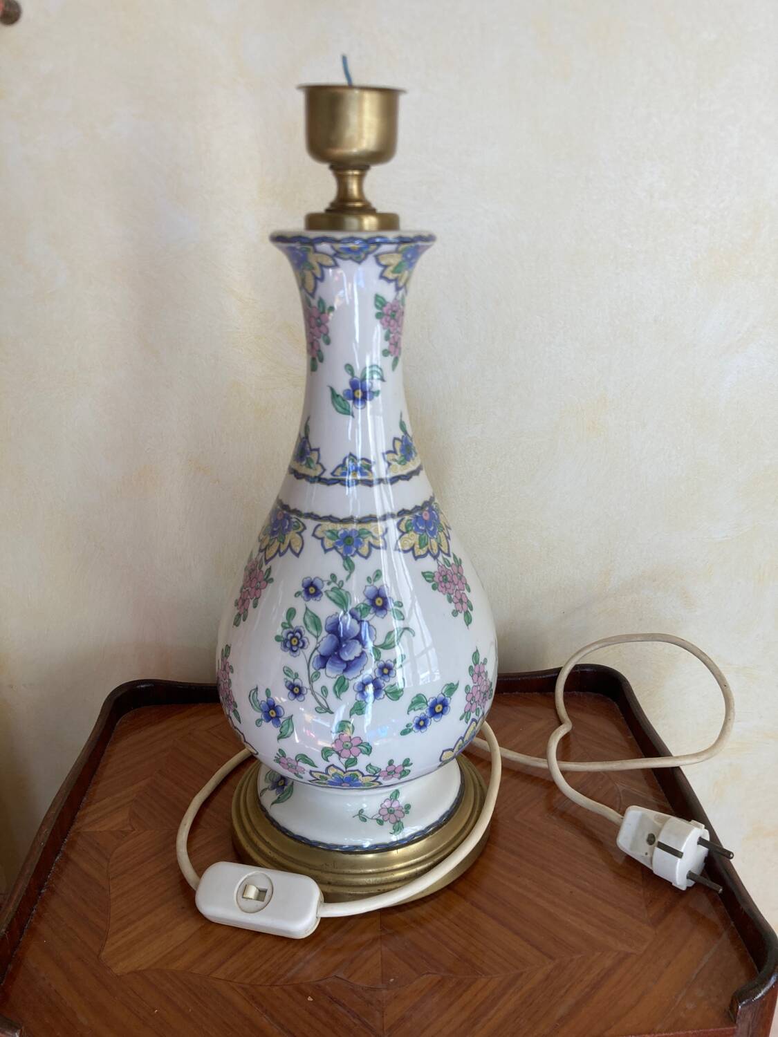 Porcelain and brass lamp base H 41cm