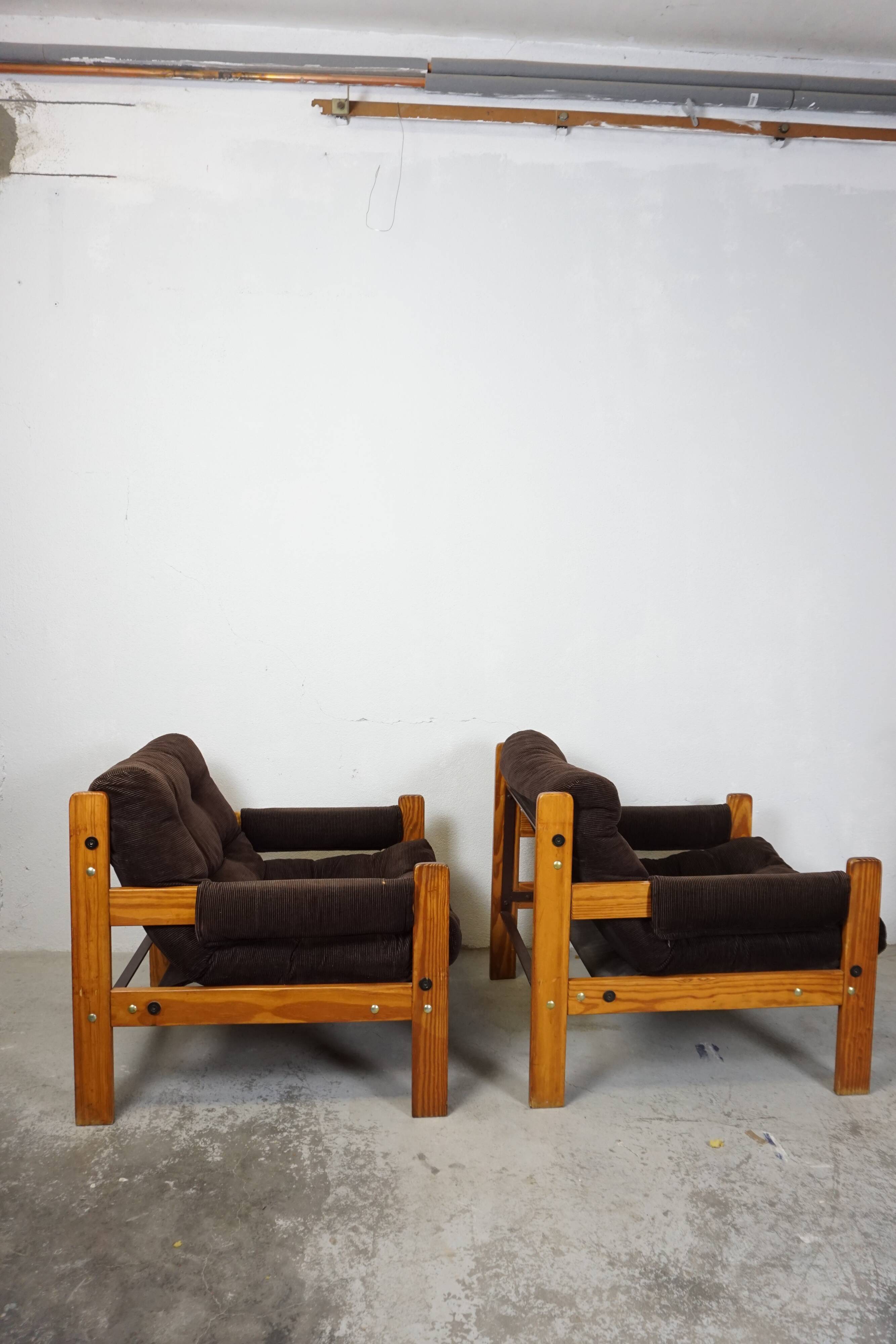 Pair velvet armchairs 70