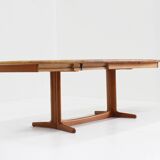 Table à manger ovale extensible vintage danoise en teck massif des années 1960