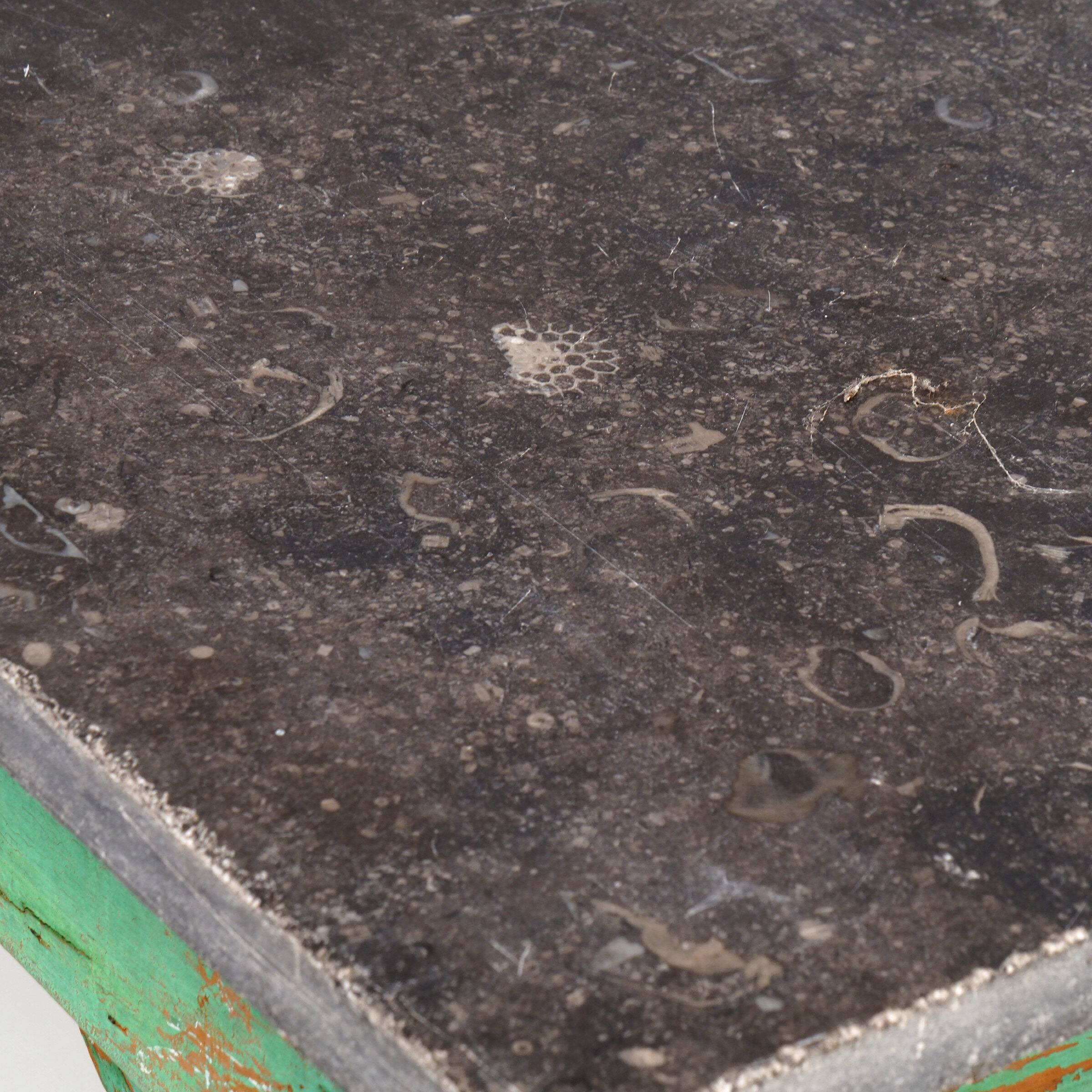 Side table or console with a robust design and high decorative value.