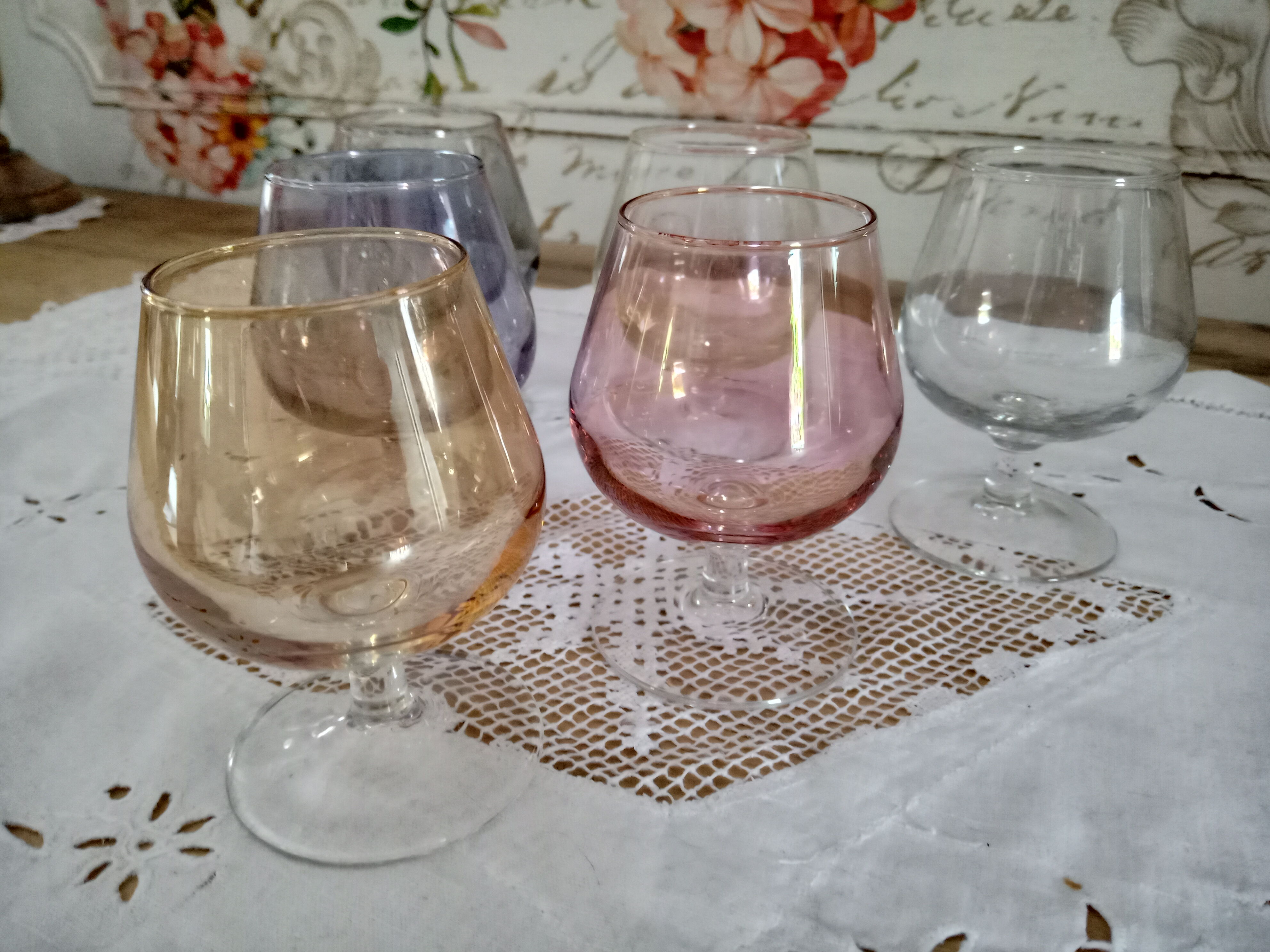 Set of 6 harlequin cognac glasses