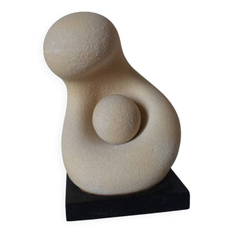 Modern sculpture representing motherhood