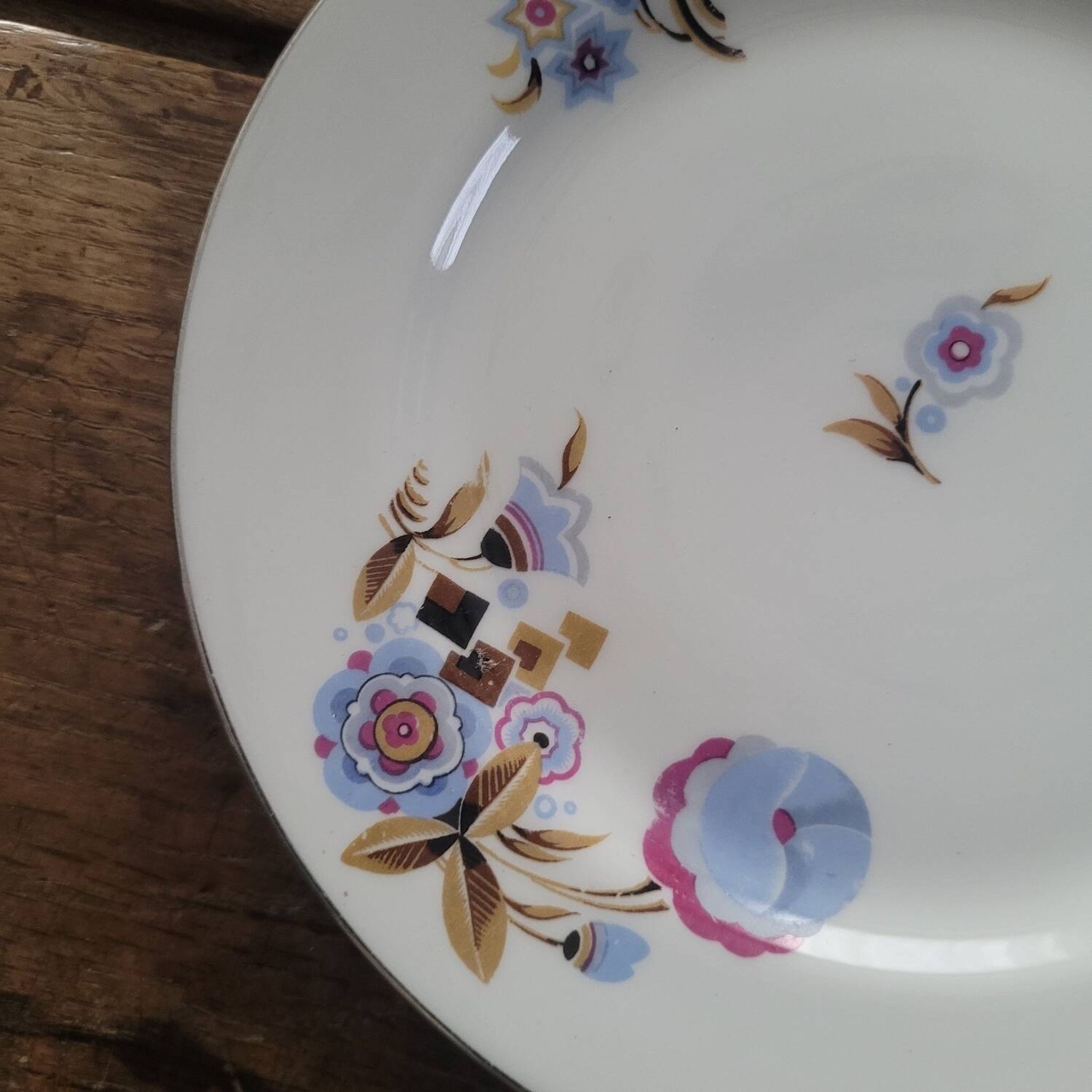 6 assiettes à dessert BD Limoges – décor floral géométrique – années 5