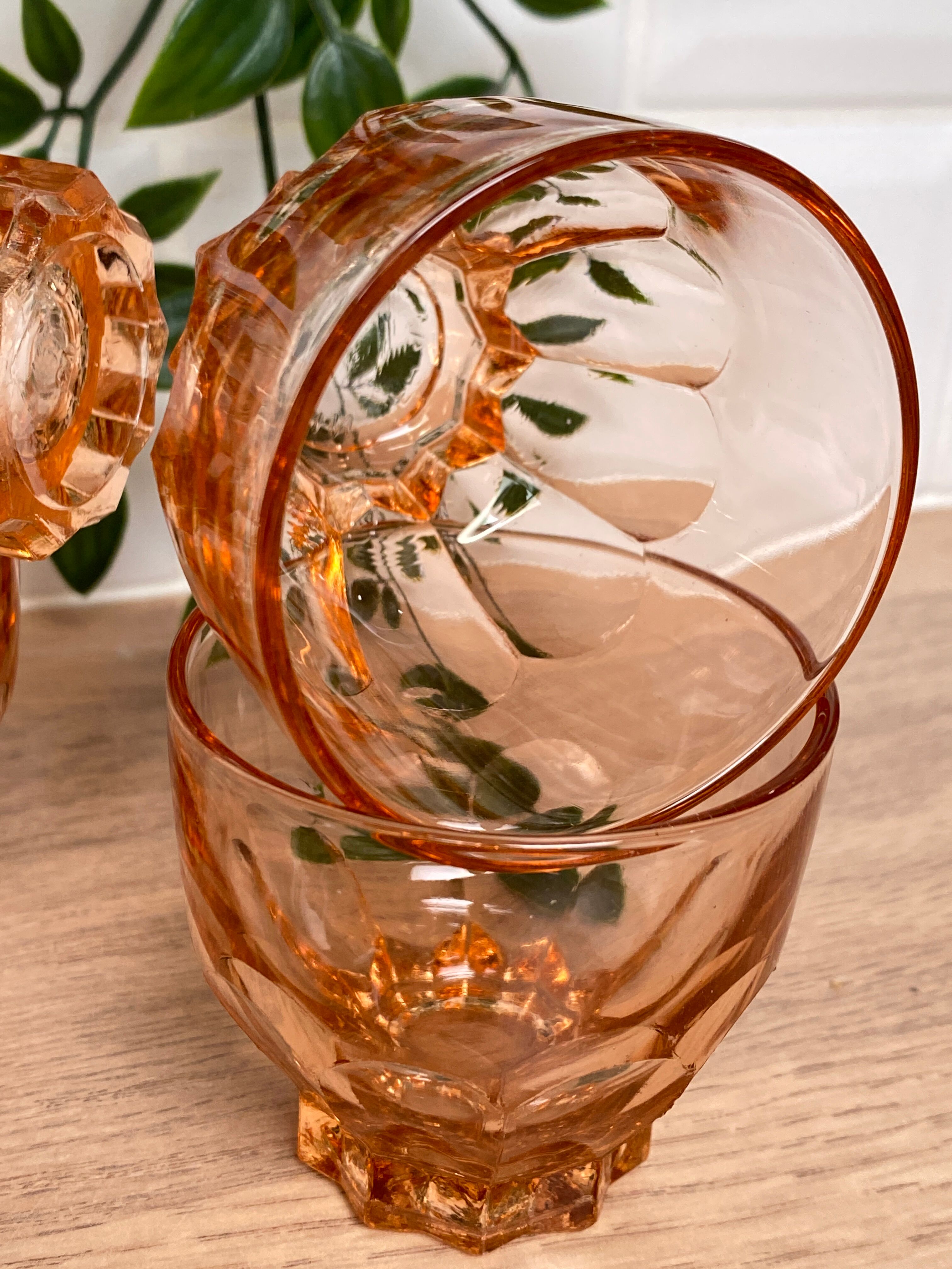 Set of 6 Luminarc pink star lenses