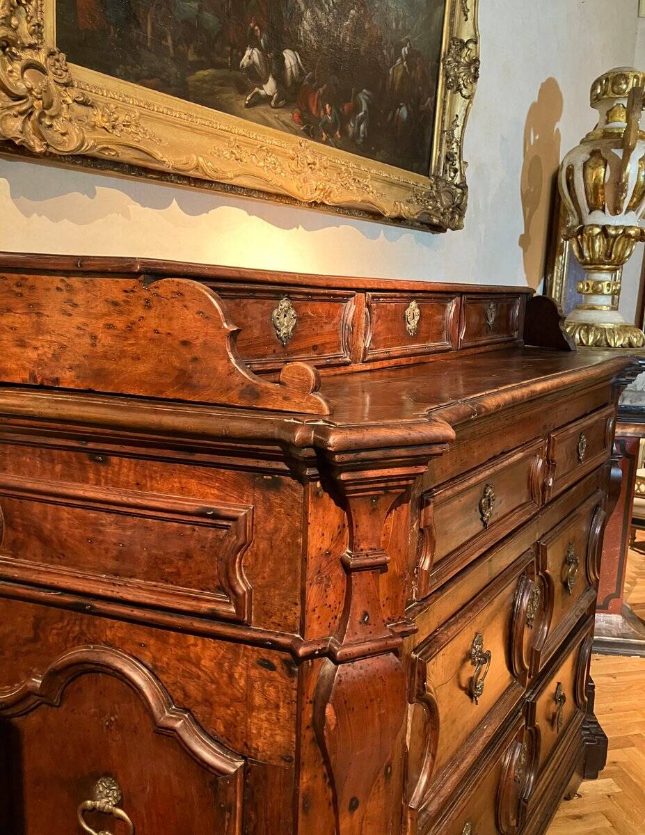 Rome-Vatican Baroque Walnut Chest of Drawers with Bronze Handles, 1600s