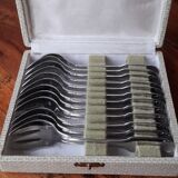 12 oyster forks