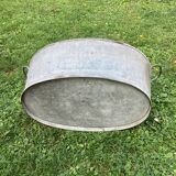 Old oval galvanized zinc basin dimension: height -23.5 cm - width -70cm - depth -39