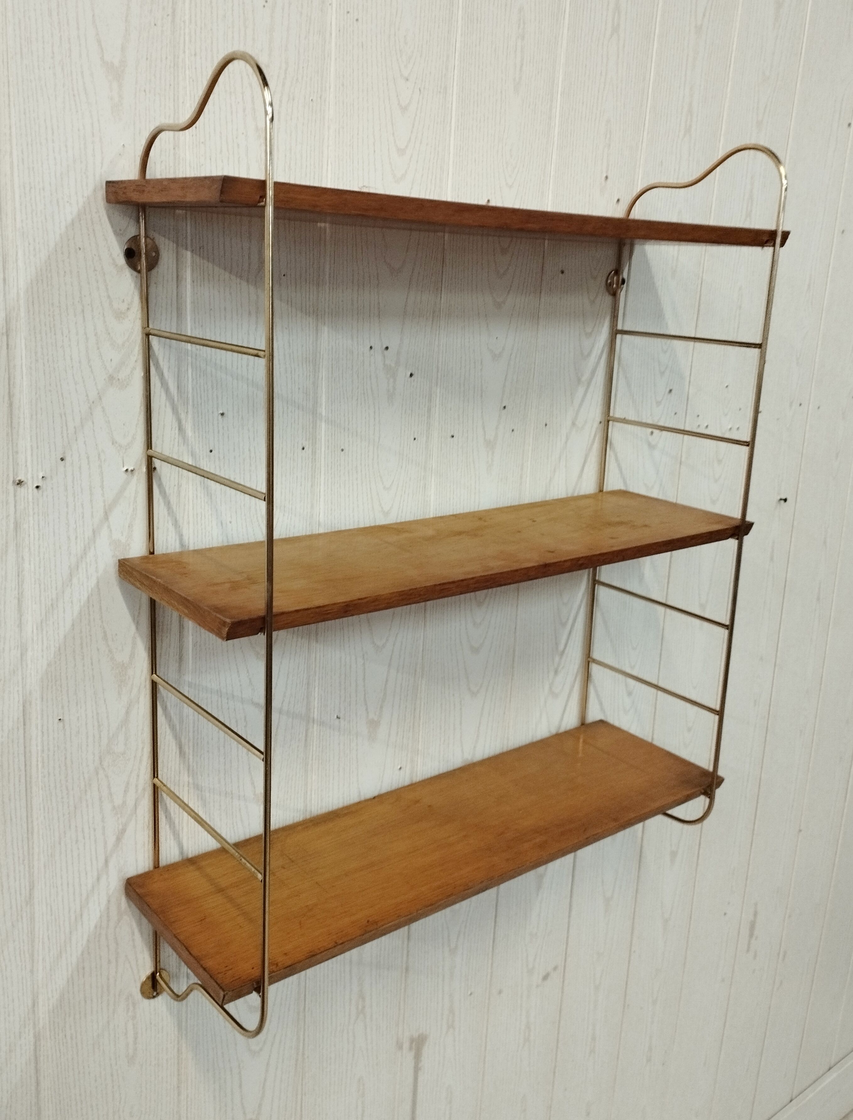 Wall shelf string wood and brass