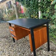 bureau moderniste  des années 50