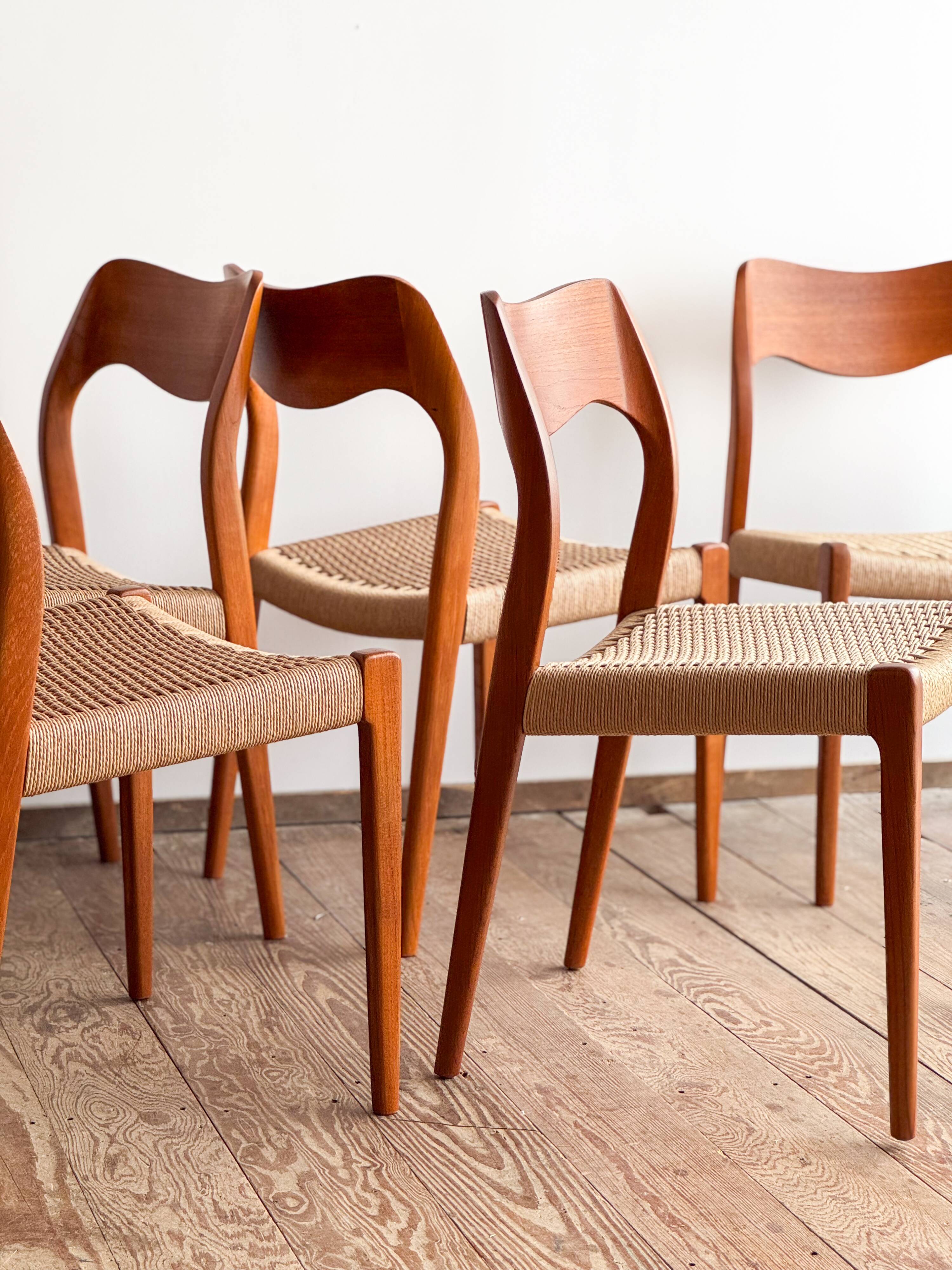 Set of 10 chairs 71 in teak by Niels O. Møller, JL Moller, Mid Century