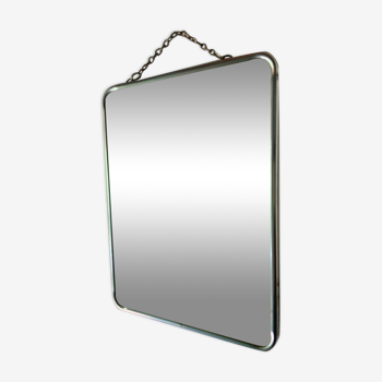 Rectangular barber mirror with its chain
